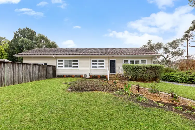 52 Waratah Road