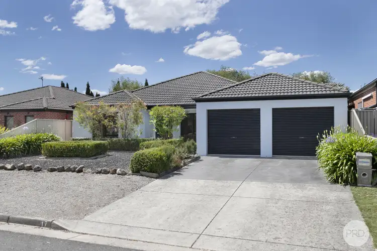 17 Tulloch Rise