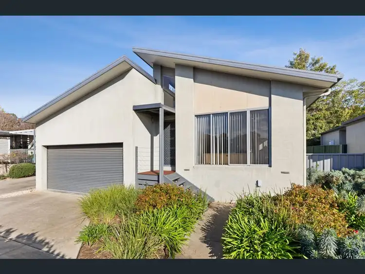 64 Murphy Street