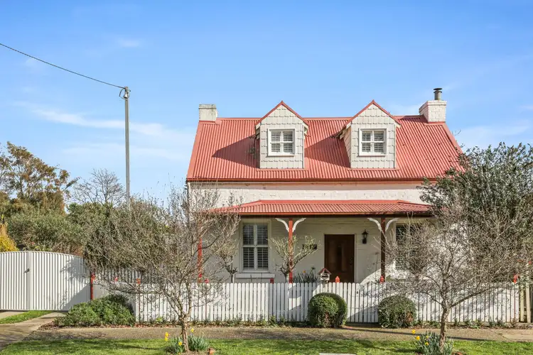 8 Scone Street
