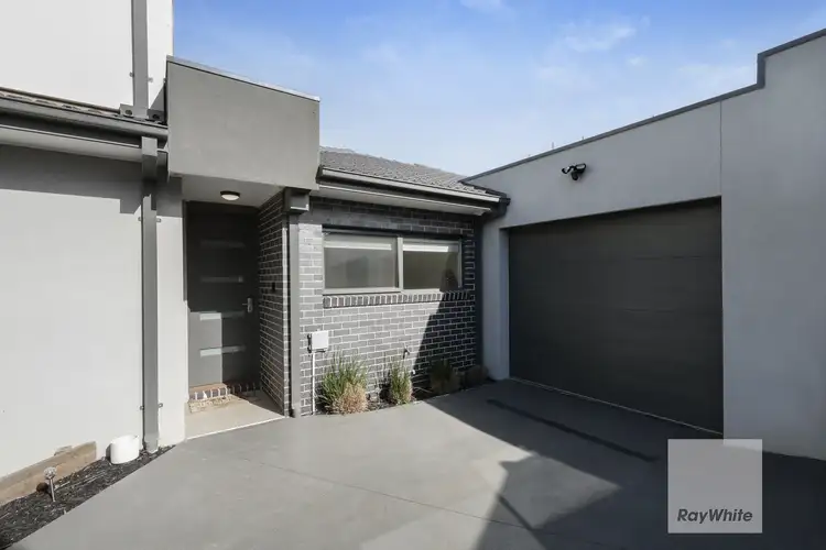 17 Henderson Road