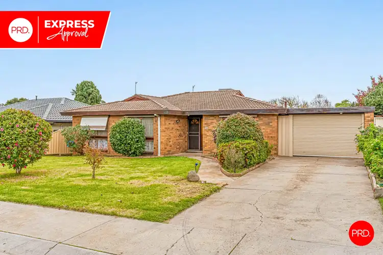 36 Nabilla Cres