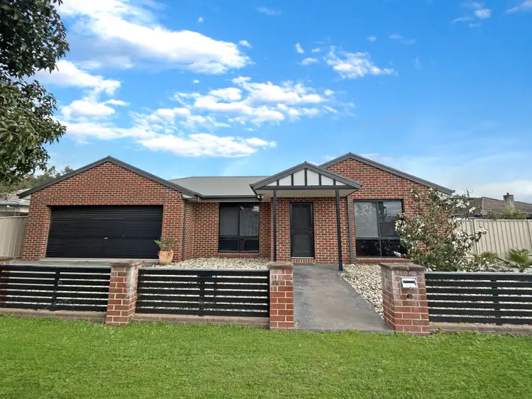 2A Mary Street