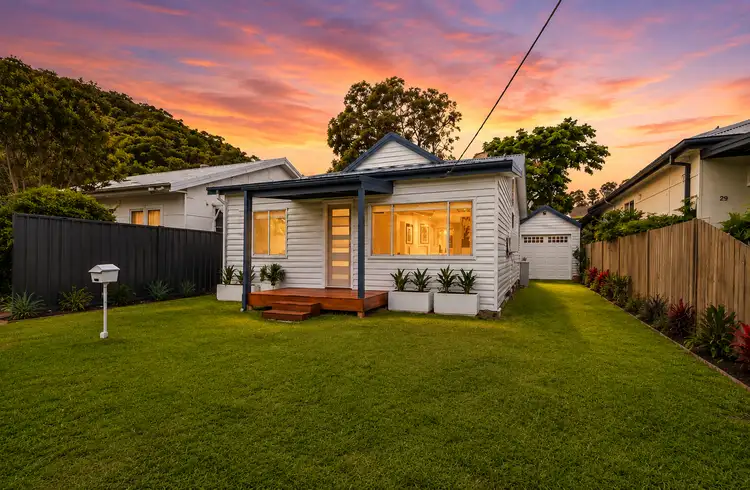 27 Patonga Street
