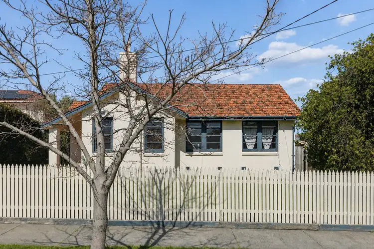 21 Henty Street