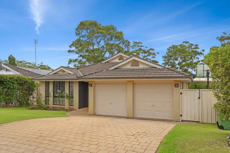 8 The Cedars Close