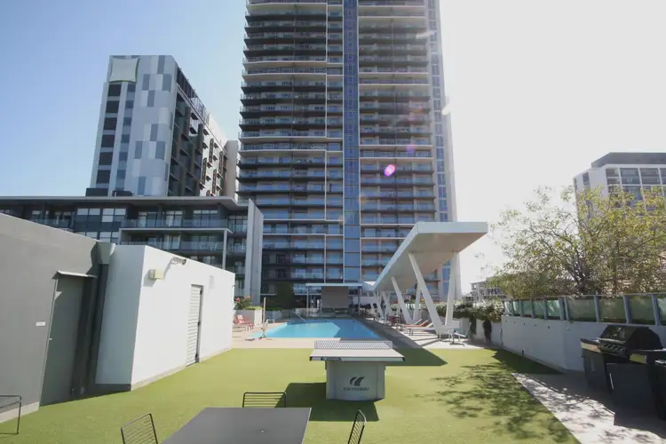 63 Adelaide Terrace