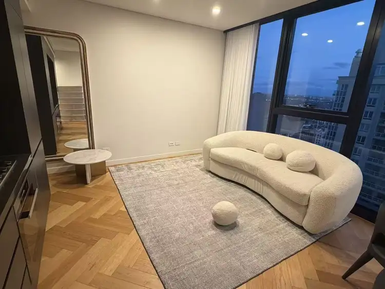 117 Bathurst Street