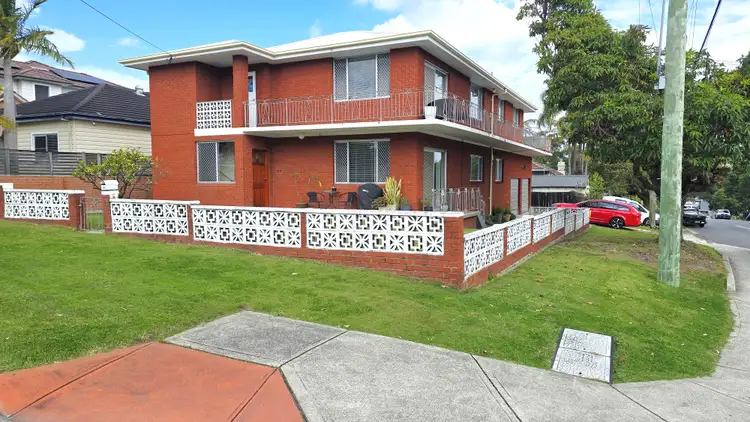2/1 Burchmore Road