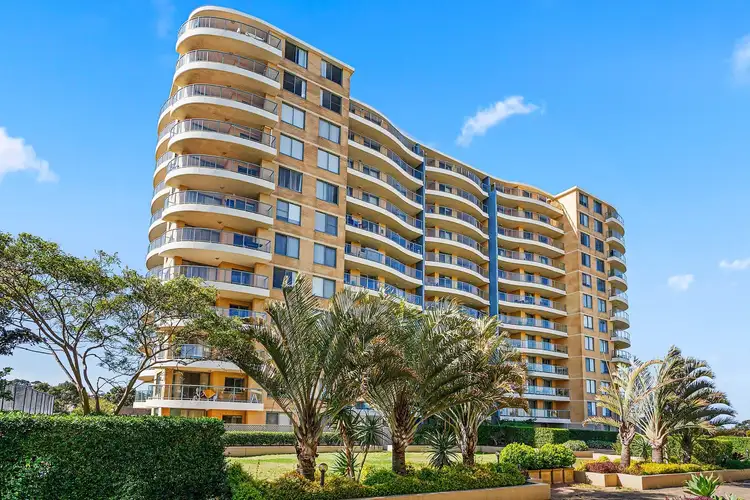 5 Rockdale Plaza Drive