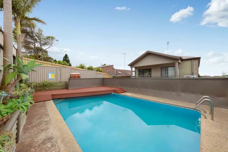 4 Napper Street