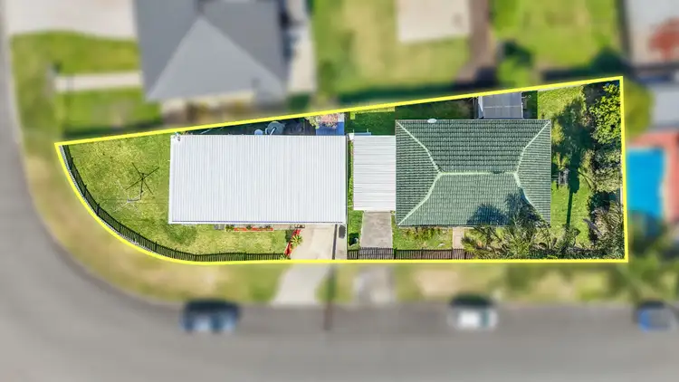 60 & 60a Kawana Avenue