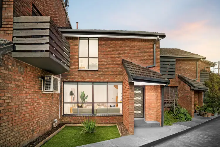 1769 Dandenong Road