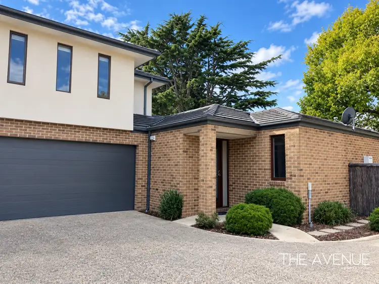 12 Luxe Lane