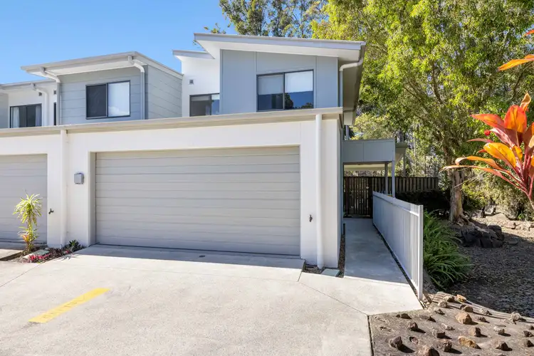 16 Toral Drive