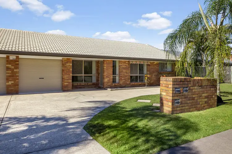 2/101 Goonawarra Drive