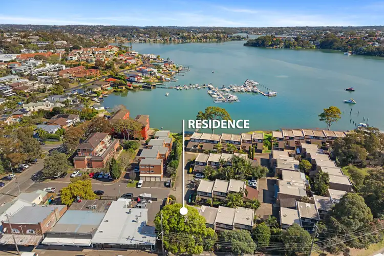 1 Koorooma Place