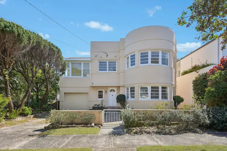 12 Arthur Street