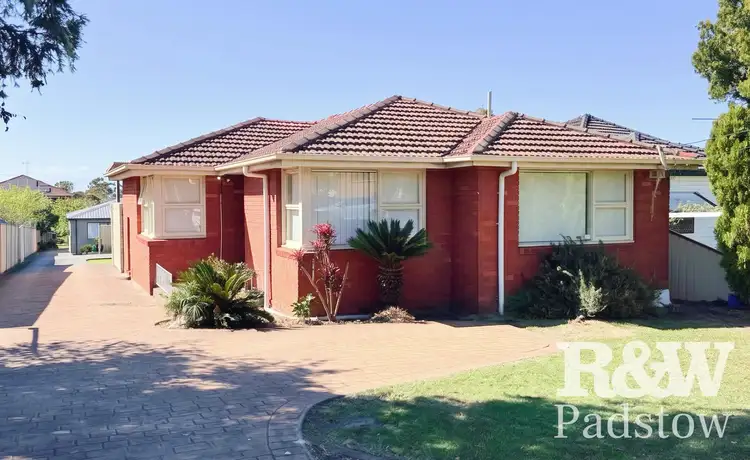 32A Gleeson Avenue
