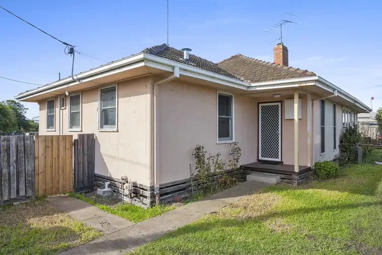 36 Robin Avenue