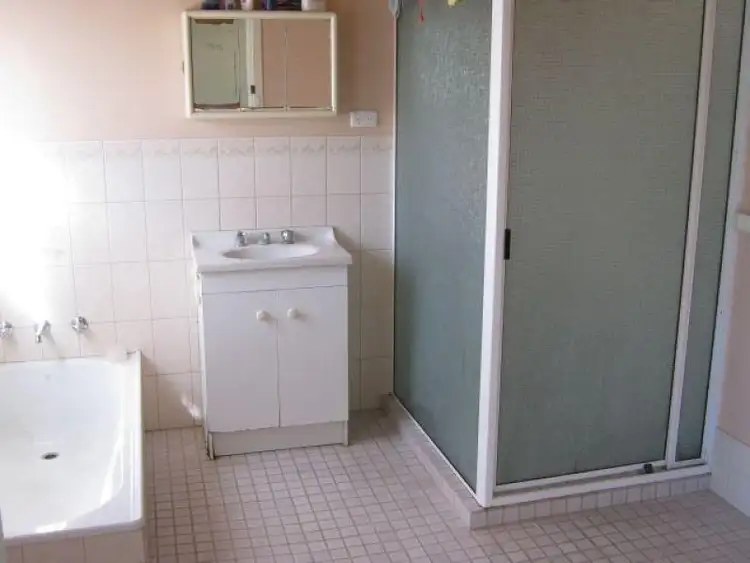 Second view of Homely house listing, 12 Second Street, Bordertown SA 5268