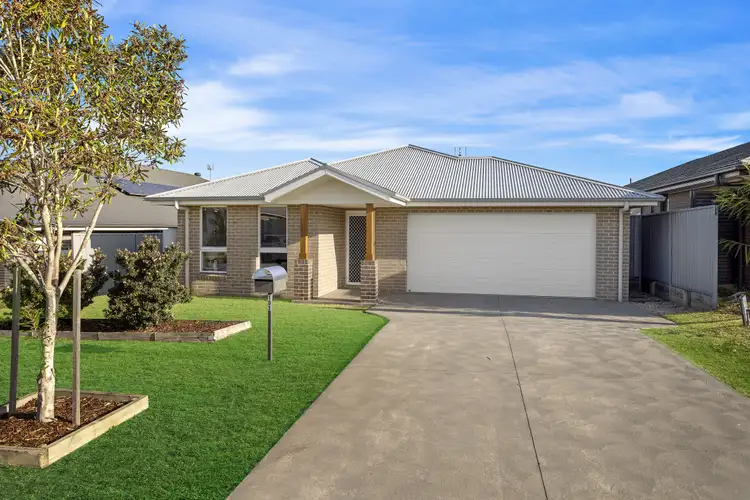 102 Caladenia Crescent