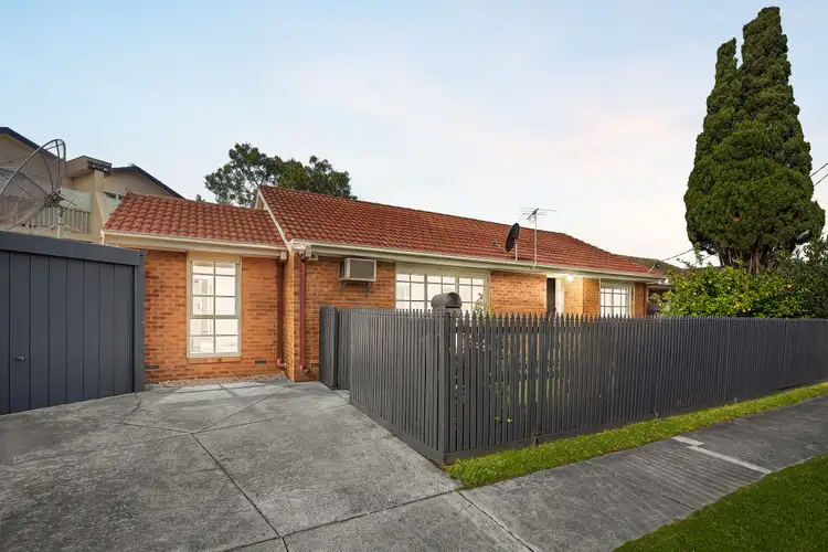 1 Rayhur Street