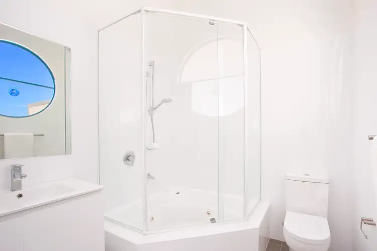 Sixth view of Homely unit listing, 6/10 Waterloo Street, Narrabeen NSW 2101