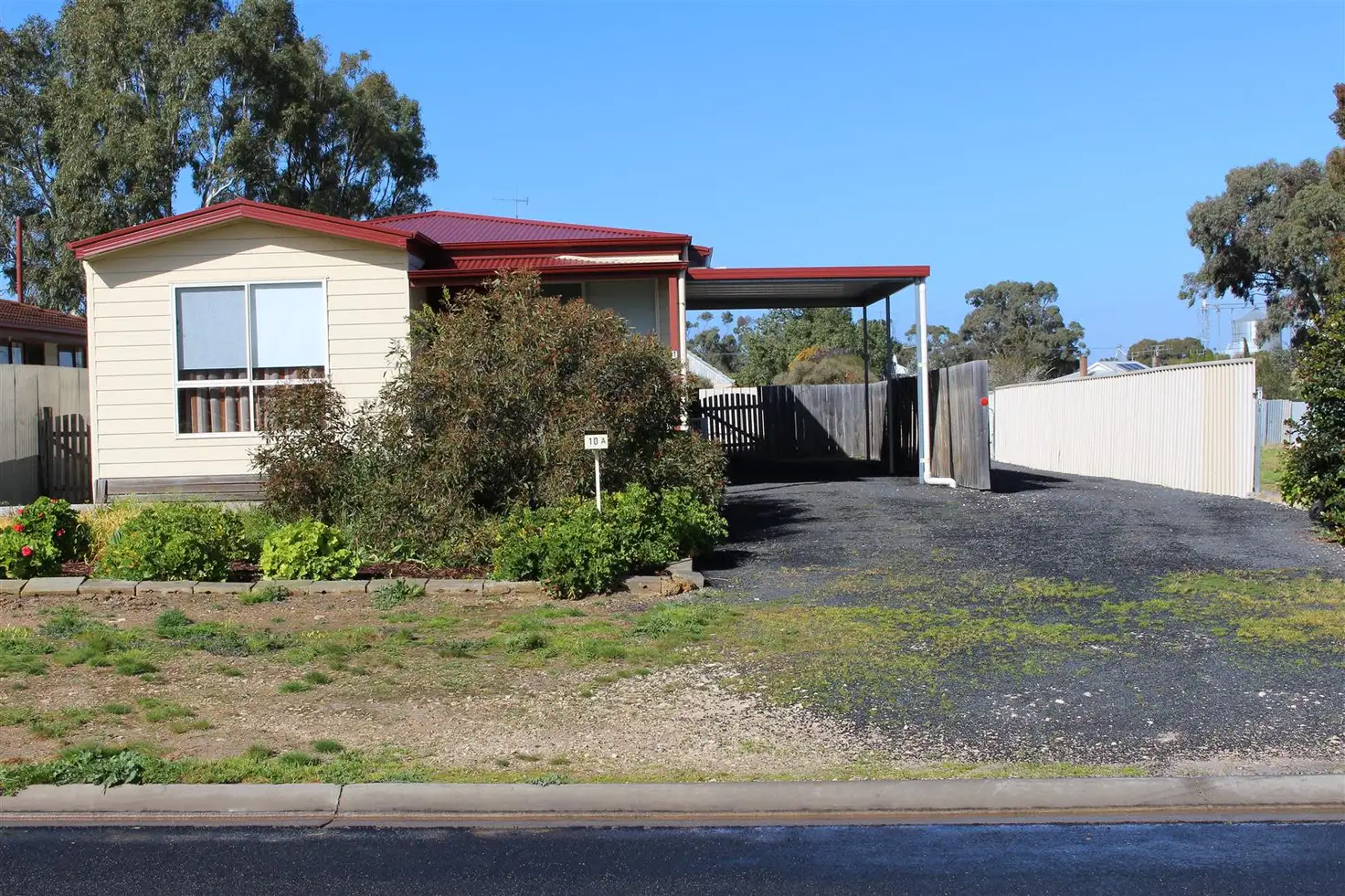 Main view of Homely house listing, 10 Hay Street, Bordertown SA 5268