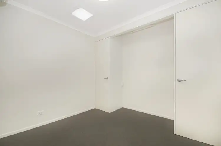 Fifth view of Homely unit listing, 5/11 Derby Street, Pimlico QLD 4812