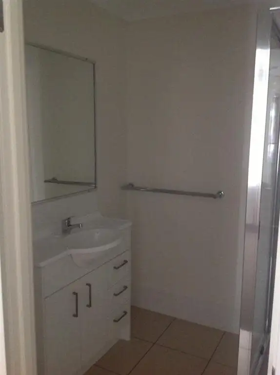 Sixth view of Homely unit listing, 15/6 Sullivan, Emerald QLD 4720