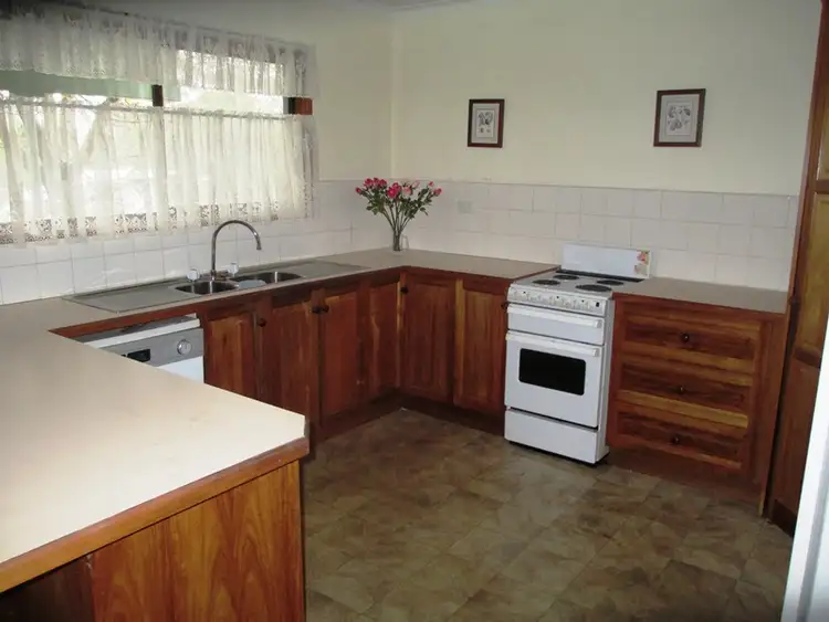 Sixth view of Homely house listing, 19 Main St, Eildon VIC 3713