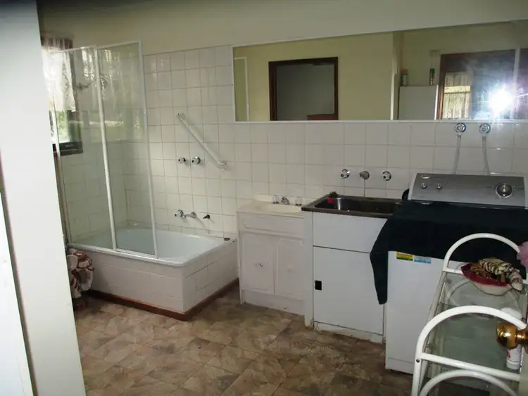 Seventh view of Homely house listing, 19 Main St, Eildon VIC 3713
