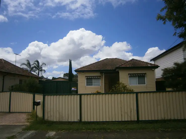 5 Murray Street