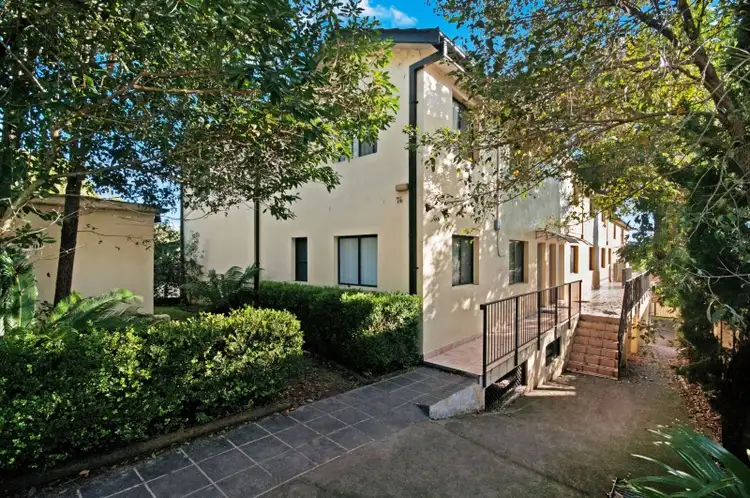 3/74 Faunce Street