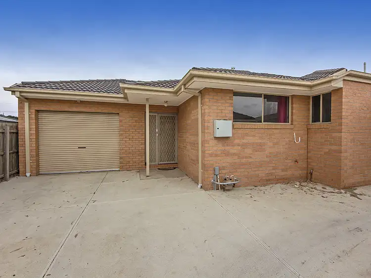 2/31 Garfield Street, St Albans VIC 3021