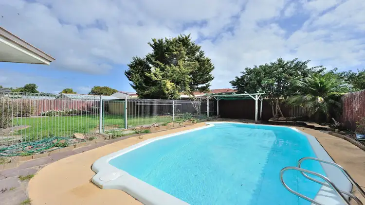 Second view of Homely house listing, 5 Moorine Court, Hillman WA 6168