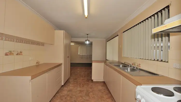 Fifth view of Homely house listing, 5 Moorine Court, Hillman WA 6168