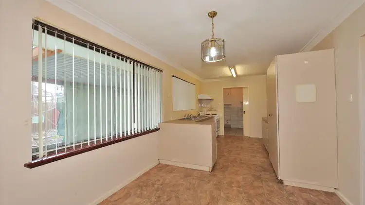 Sixth view of Homely house listing, 5 Moorine Court, Hillman WA 6168