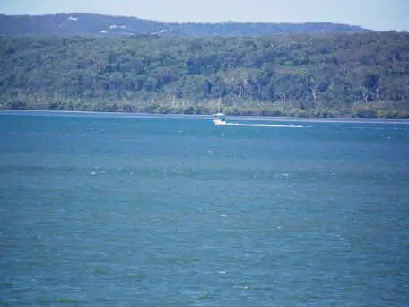 17 Lovell pde, Lamb Island QLD 4184