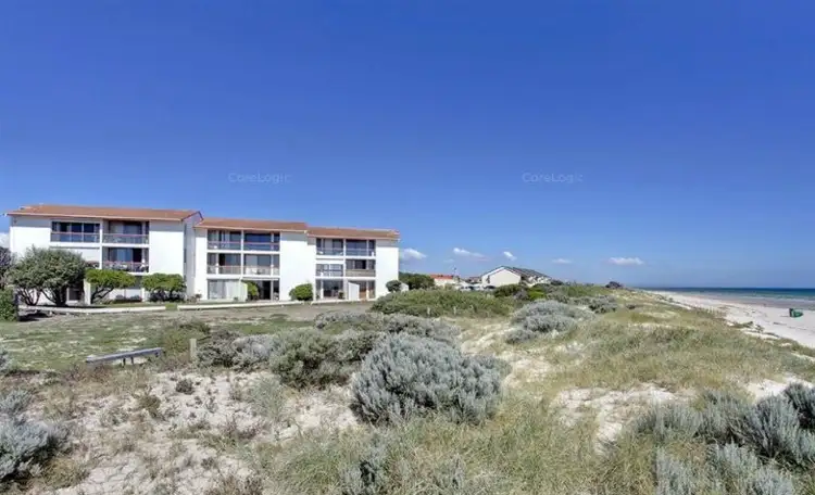 8/1 Amarina Court