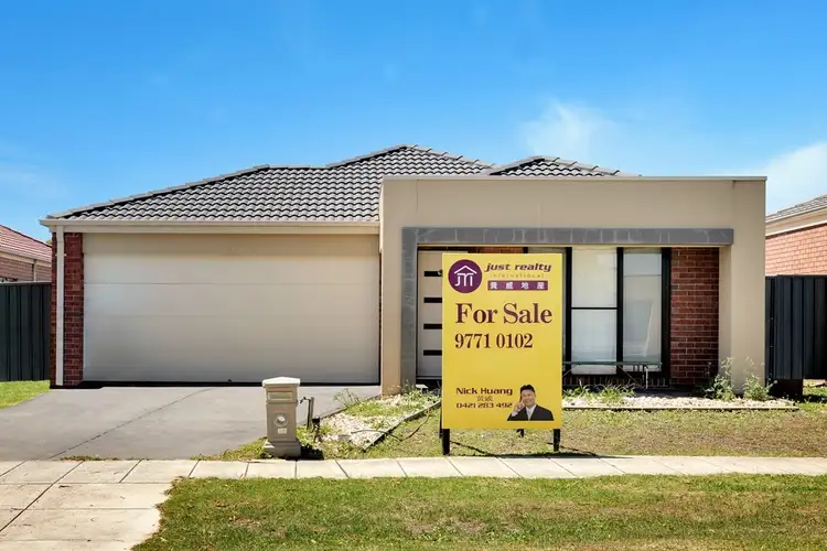 38 Hal Porter Terrace, Lynbrook VIC 3975