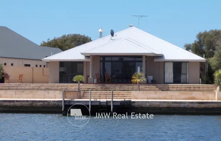 35 Keel Retreat