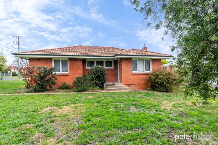 1 Cawana Place, Orange NSW 2800