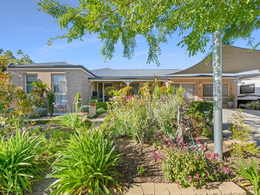 Main view of Homely house listing, 4 Whistler Concourse, Wodonga VIC 3690