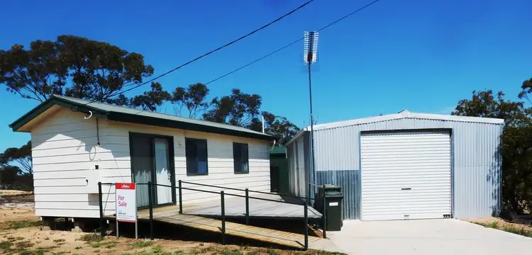 28 Dickinson Street, Wirrulla SA 5661
