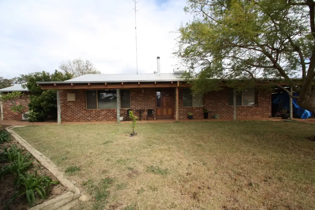 Main view of Homely house listing, 10 WALTHAM CT, Waroona WA 6215