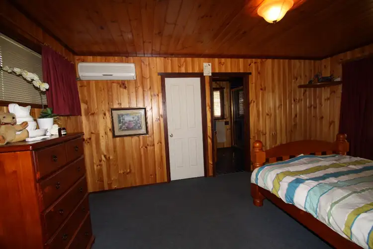 Third view of Homely house listing, 10 WALTHAM CT, Waroona WA 6215