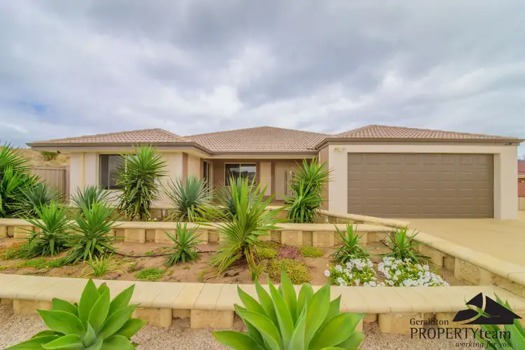 30 Stillwater Avenue, Drummond Cove WA 6532
