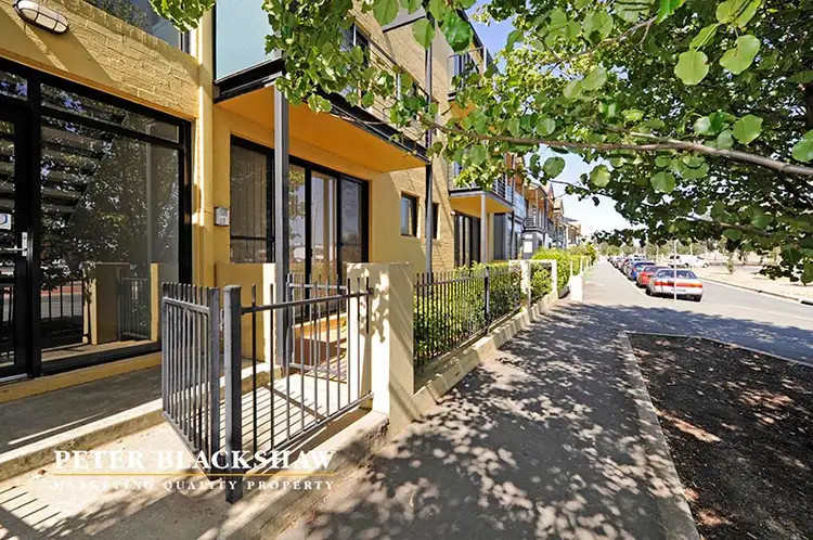 3/35 Anthony Rolfe Avenue